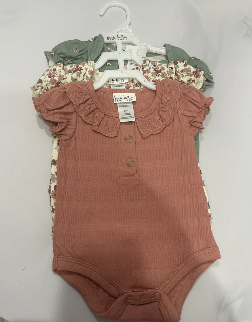 NICOLE MILLER MAMELUCO BEBÉ
