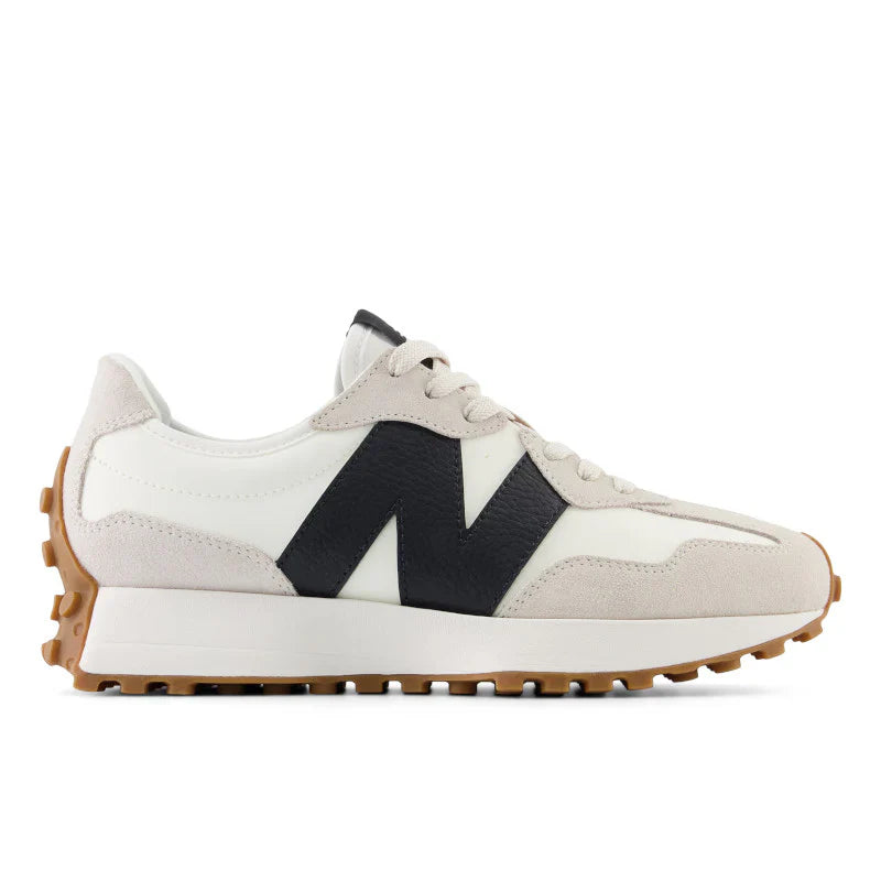 NEW BALANCE 327 LETRA CUERO