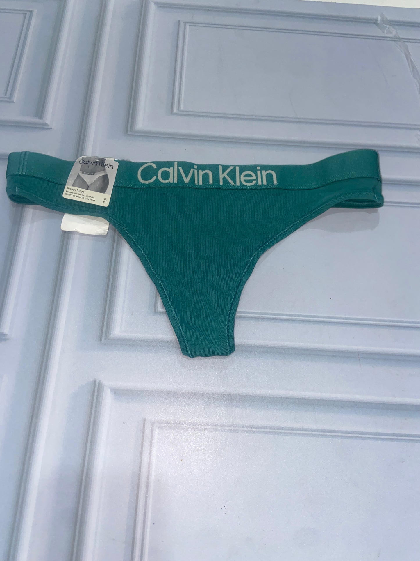 Hilo Calvin Klein