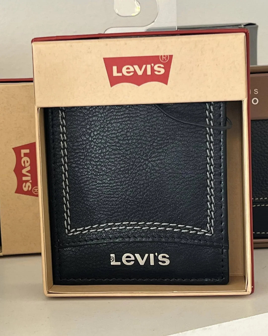 LEVIS BILLETERA DE HOMBRE
