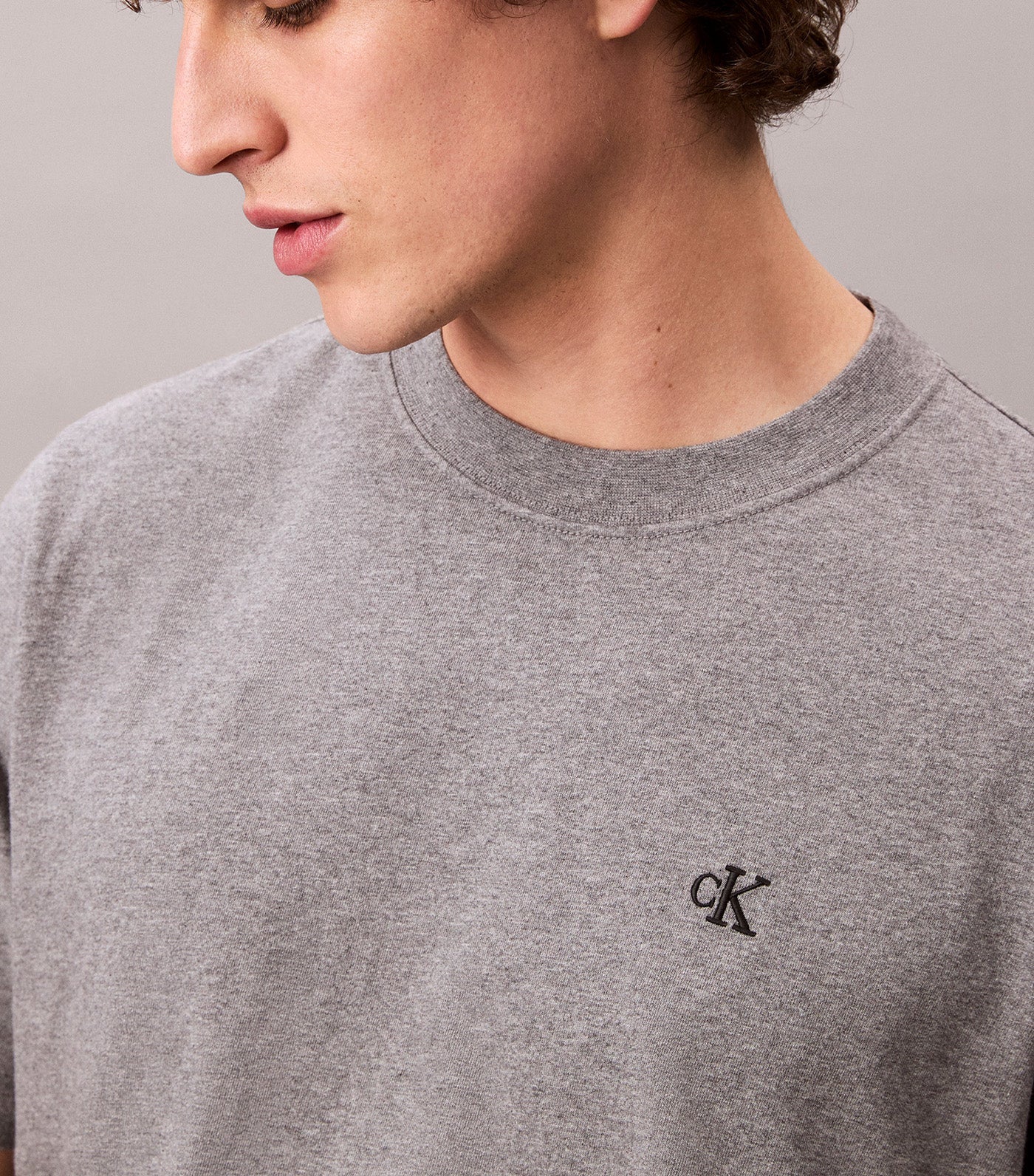 CALVIN KLEIN CAMISETA