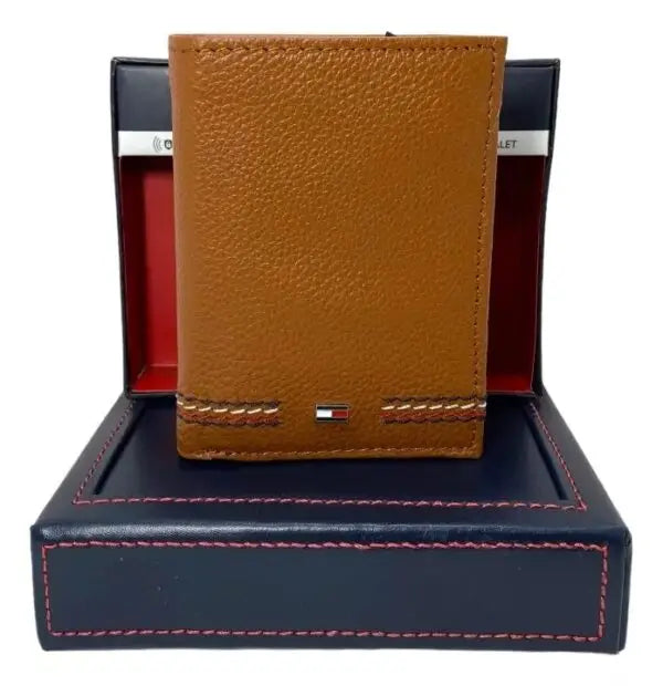 BILLETERA TOMMY