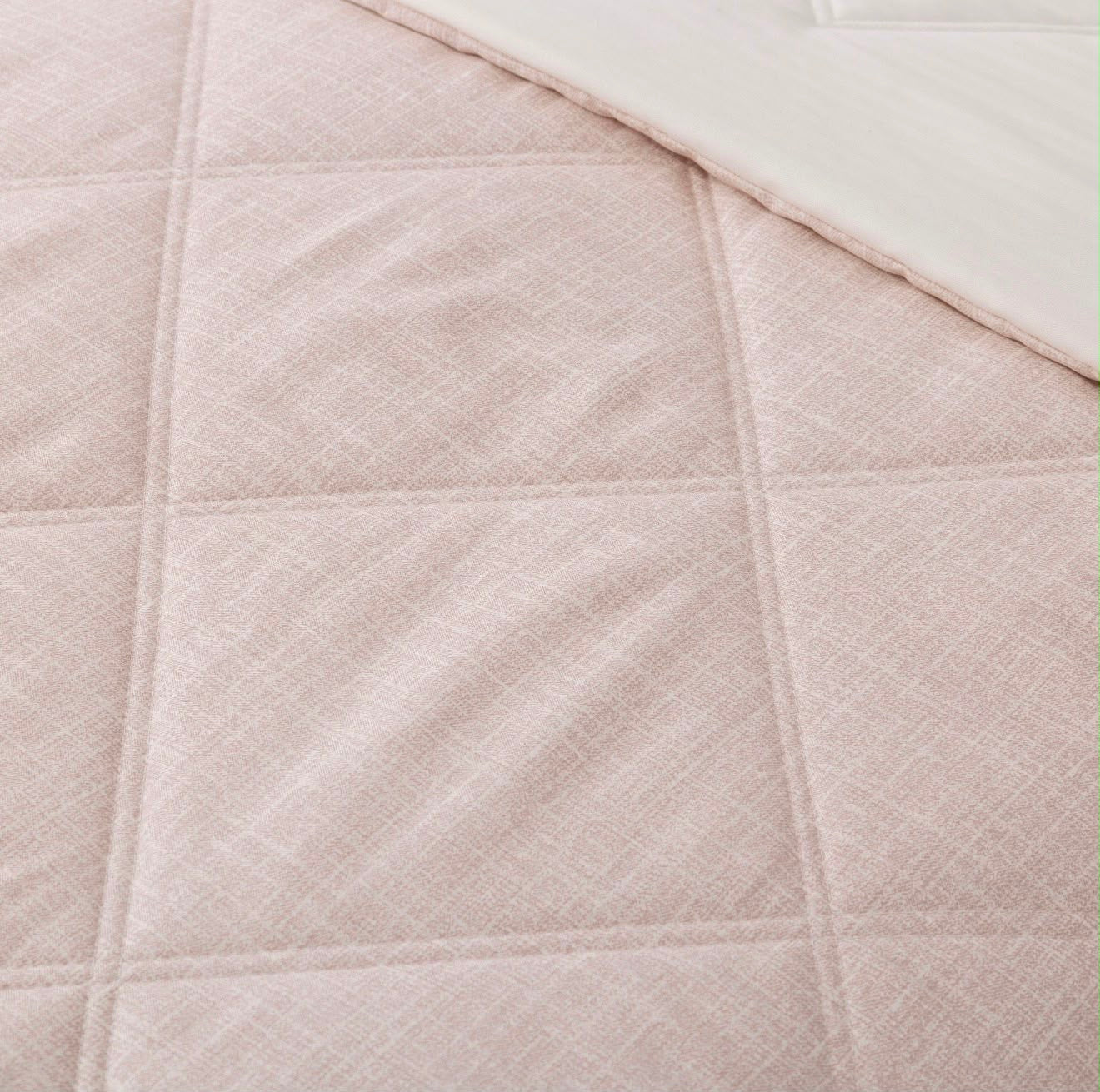 DOWB ALTERNATIVE FILLED BLANKET QUEEN