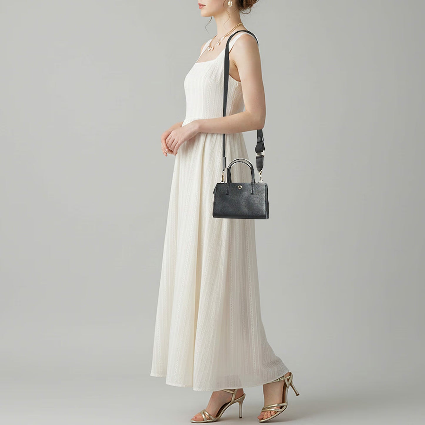 CARTERA TORY BURCH