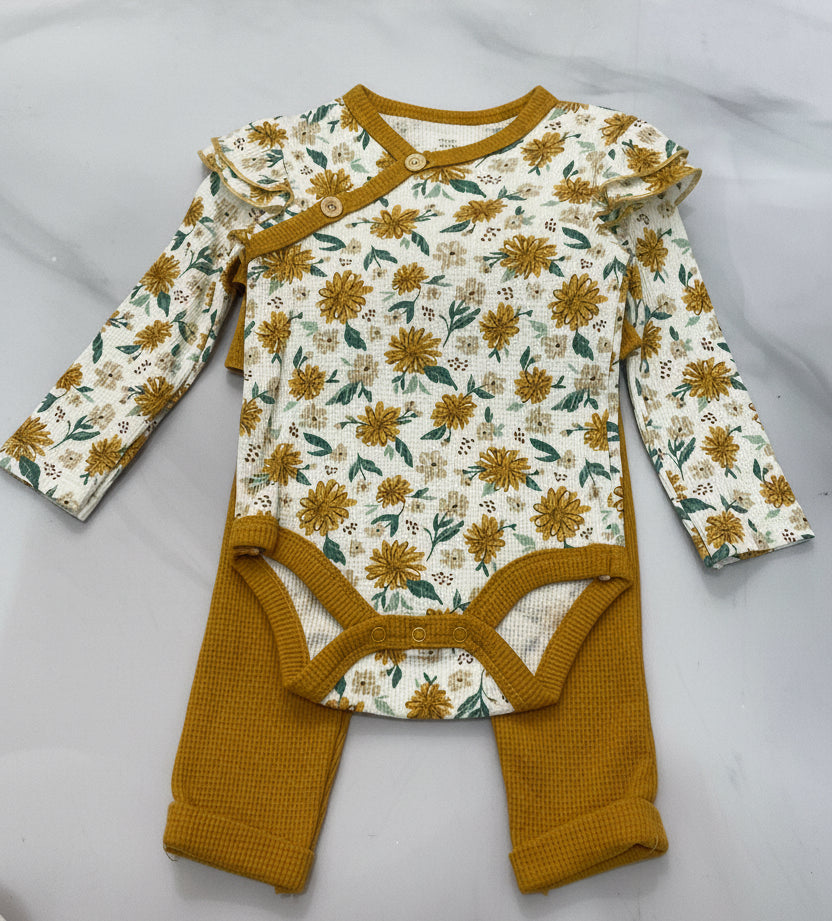 KATHERINE MALANDRINO CONJUNTO BEBE