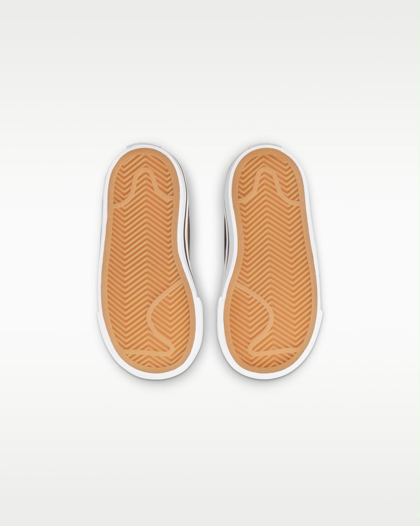 NIKE COURT LEGACY