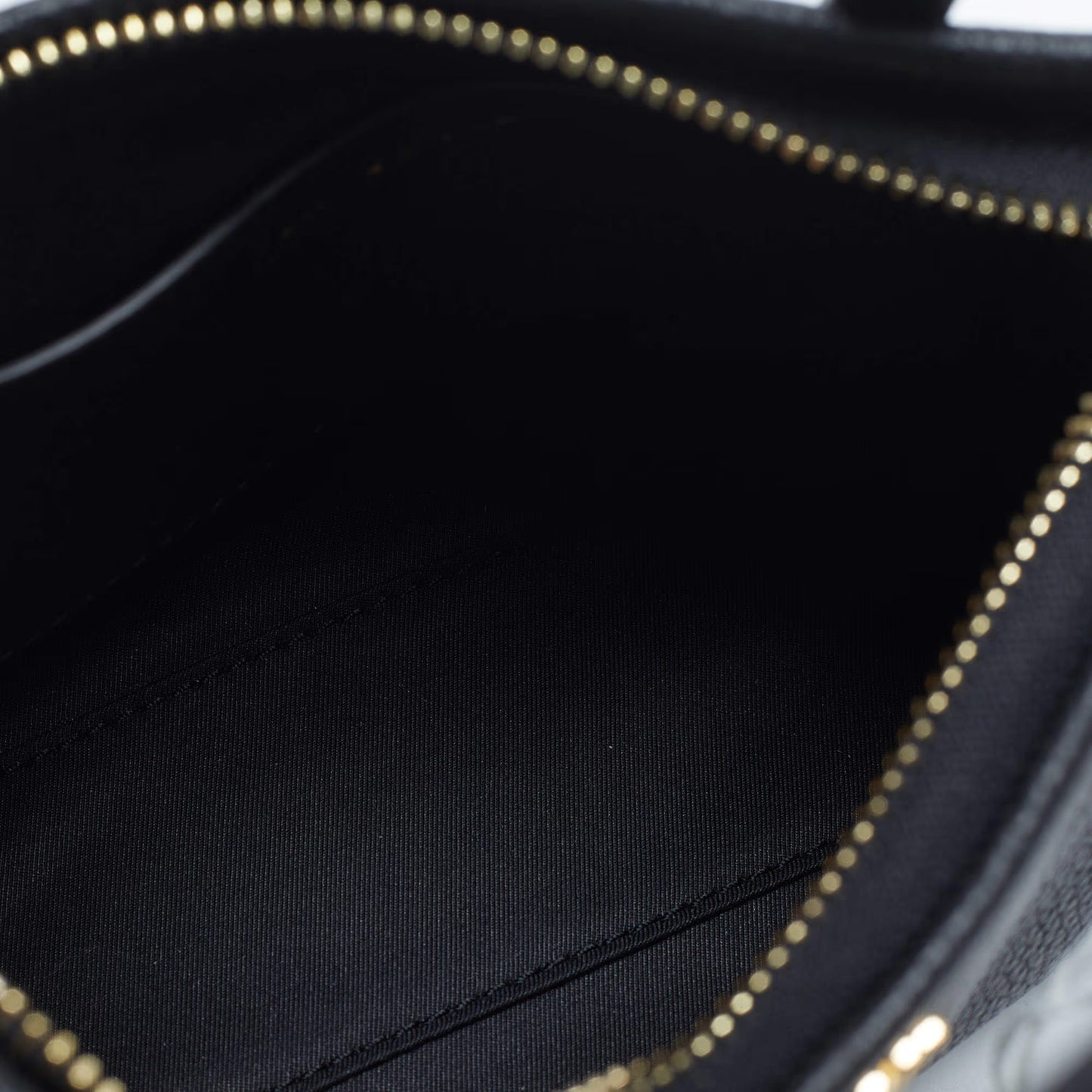CARTERA TORY BURCH