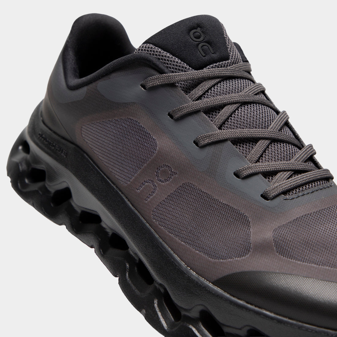 ON CLOUDTILT REMIX TENIS HOMBRE