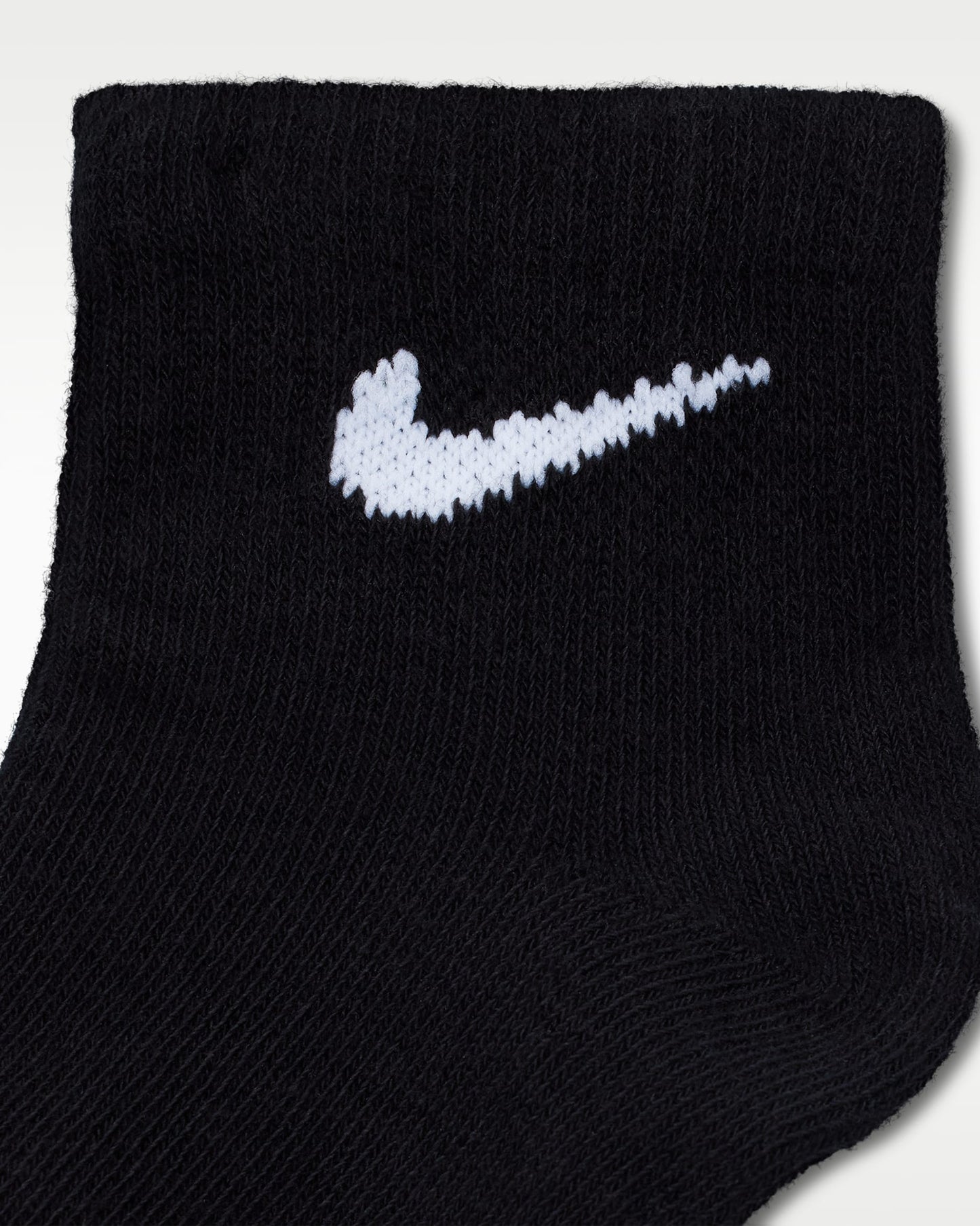 NIKE CALSETA NIÑO