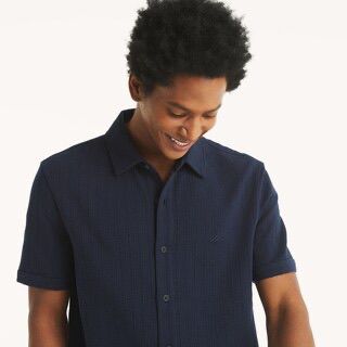 NAUTICA 
SEERSUCKER HOMBRE