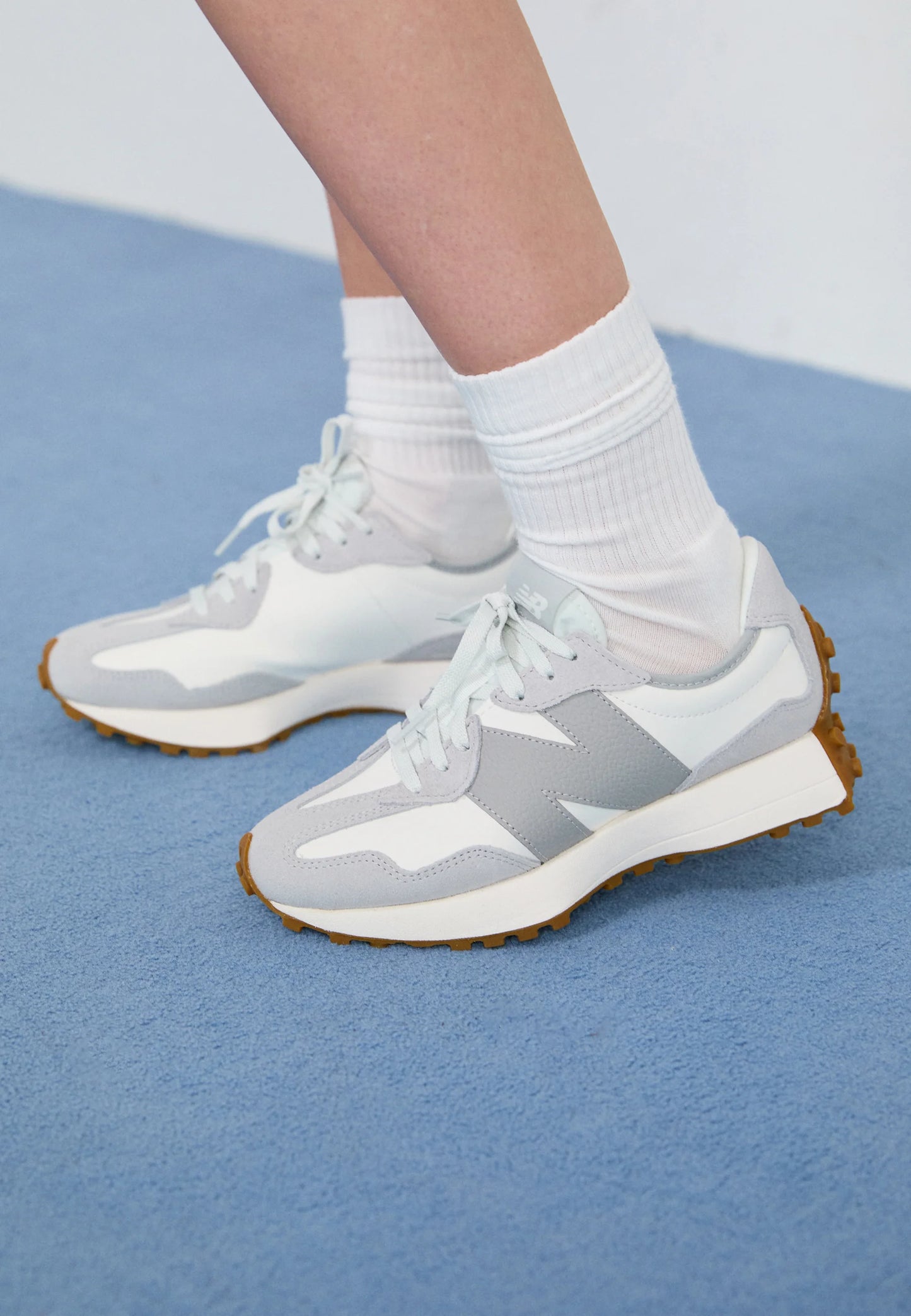 NEW BALANCE 327