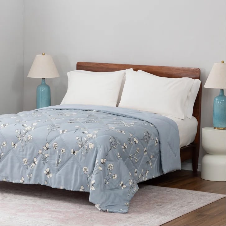 DOWN ALTERNATIVE FILLED BLANKET