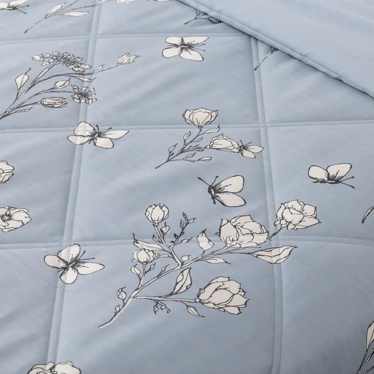 DOWN ALTERNATIVE FILLED BLANKET