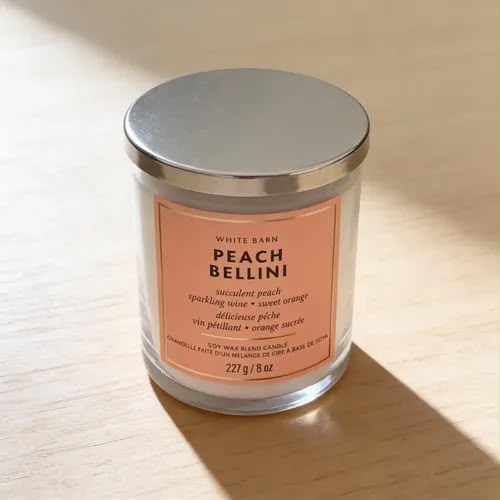 WITHE BARN SCENTED SIGNATURE CANDLE
